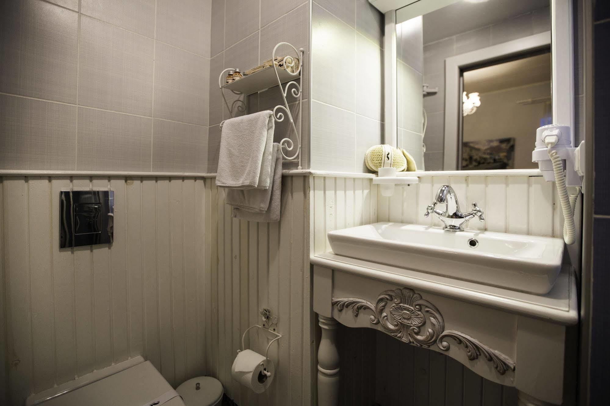 The White Hotel 알라카티 외부 사진