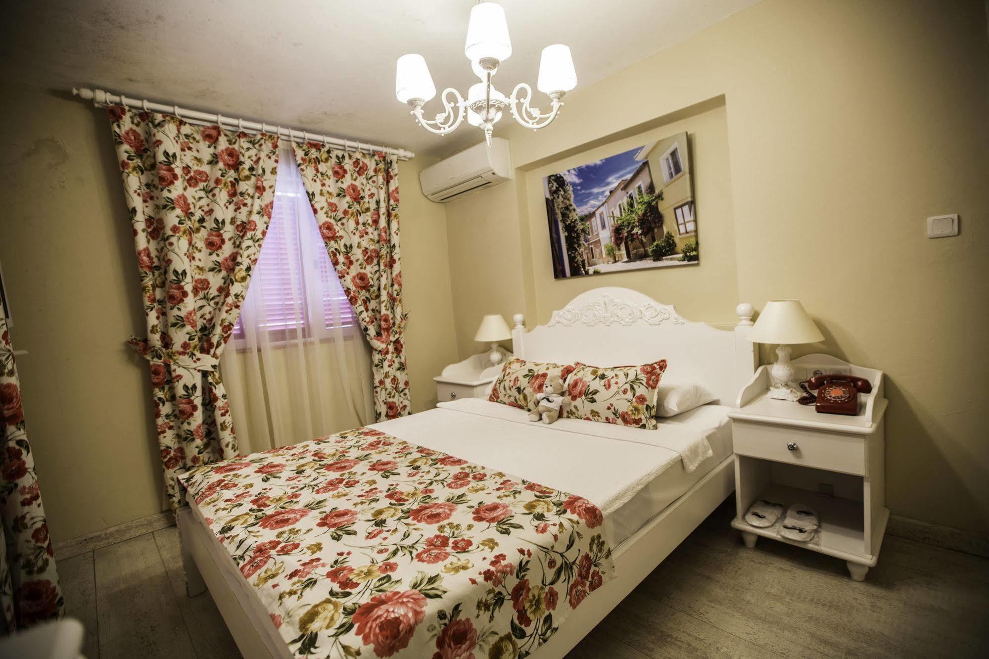 The White Hotel 알라카티 외부 사진