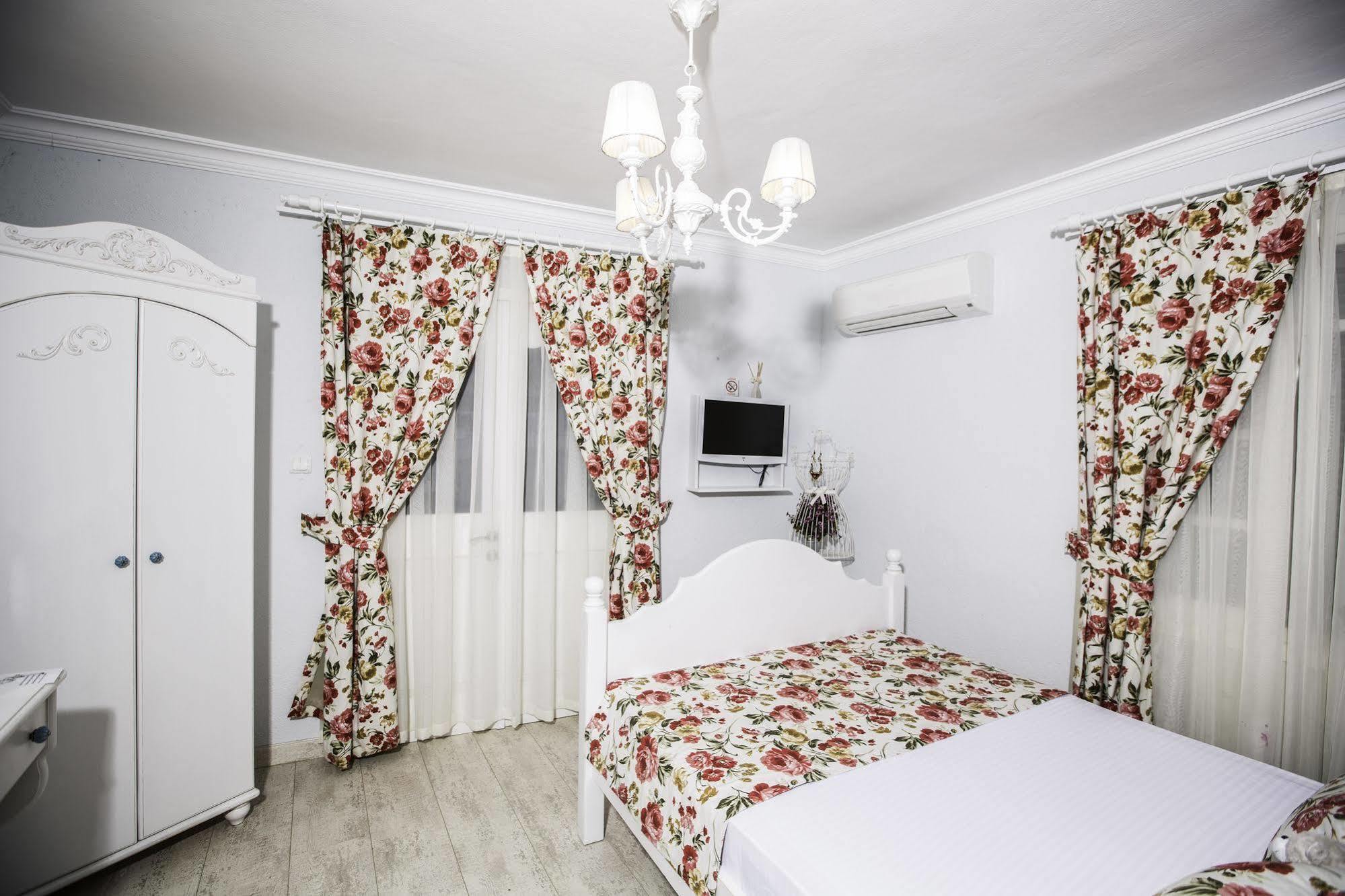 The White Hotel 알라카티 외부 사진